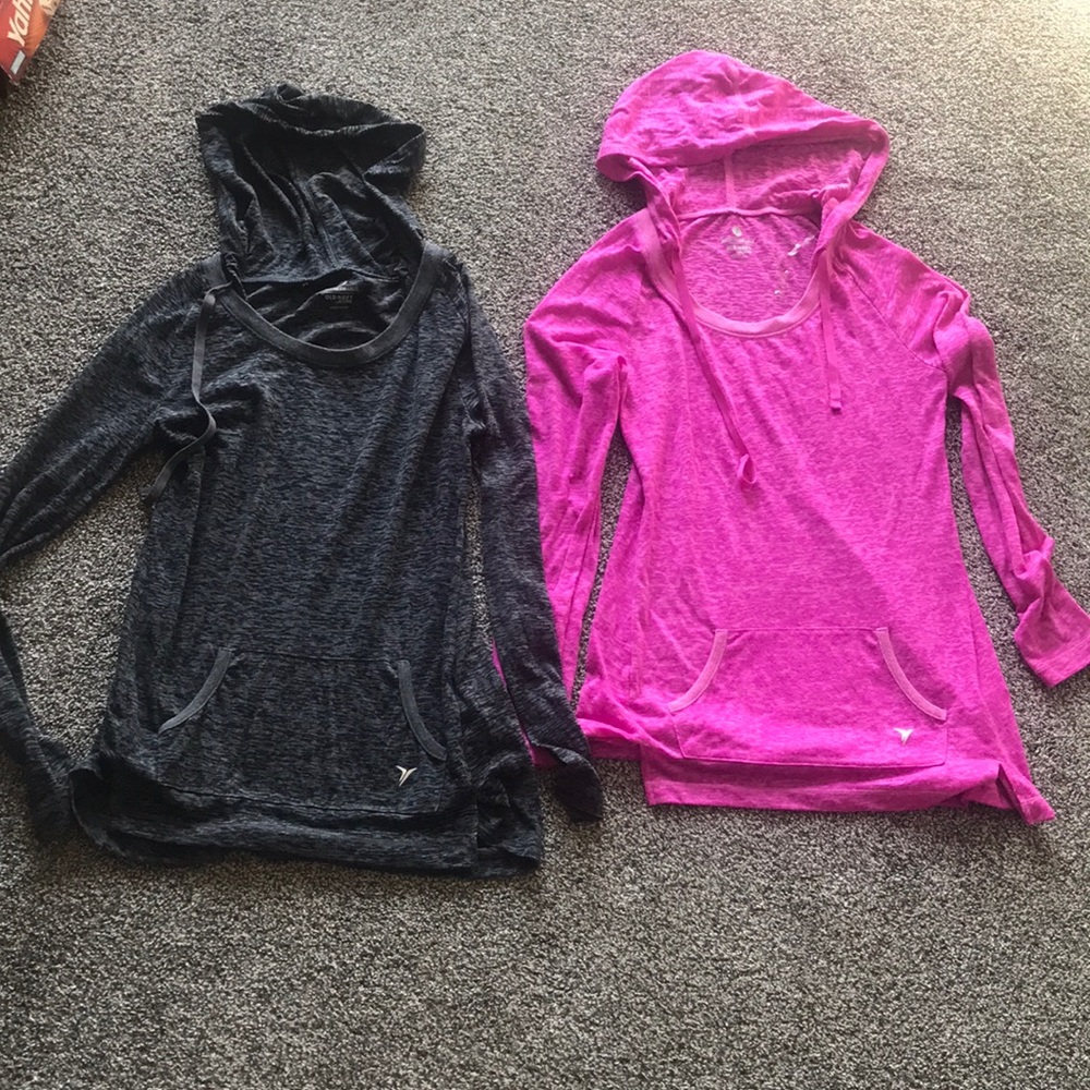 5/$25 Lot of 2 old navy active lightweight Small
